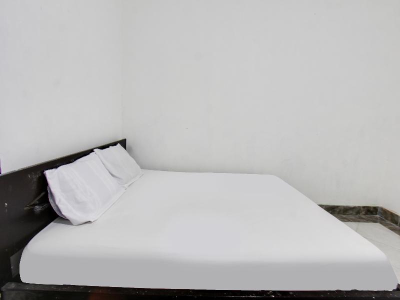 Spot On 91383 Green Forest Homestay - Oda