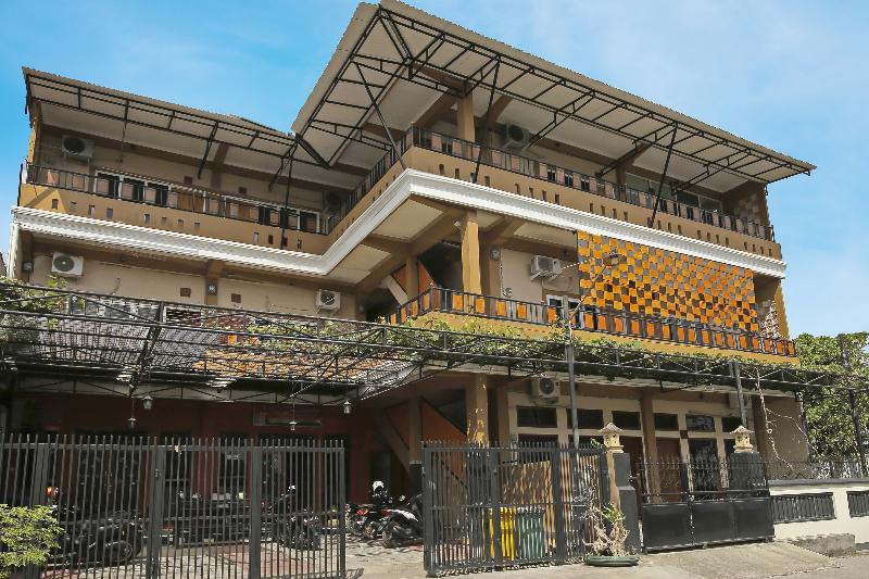 Collection O 91449 Griya Ampenan Residence - Genel