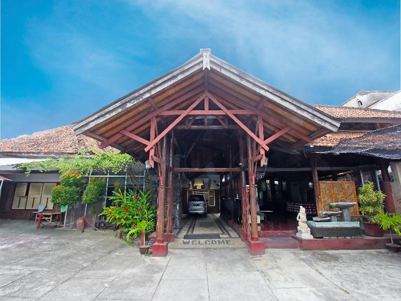 Oyo 91516 Wisata Hotel - Genel