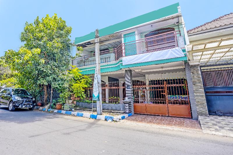 Spot On 91716 Kost Yy Syariah - Genel