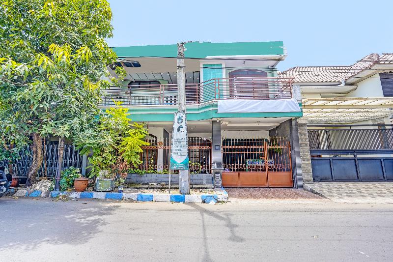 Spot On 91716 Kost Yy Syariah - Genel