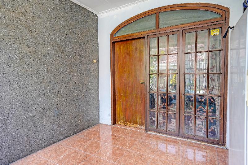 Spot On 91716 Kost Yy Syariah - Genel
