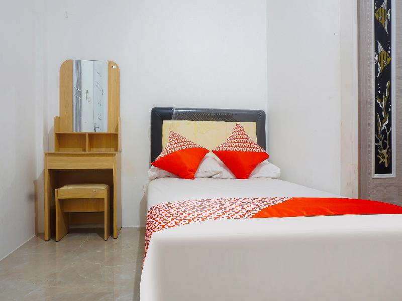 Oyo 91375 Pondok Feby Makassar - Oda