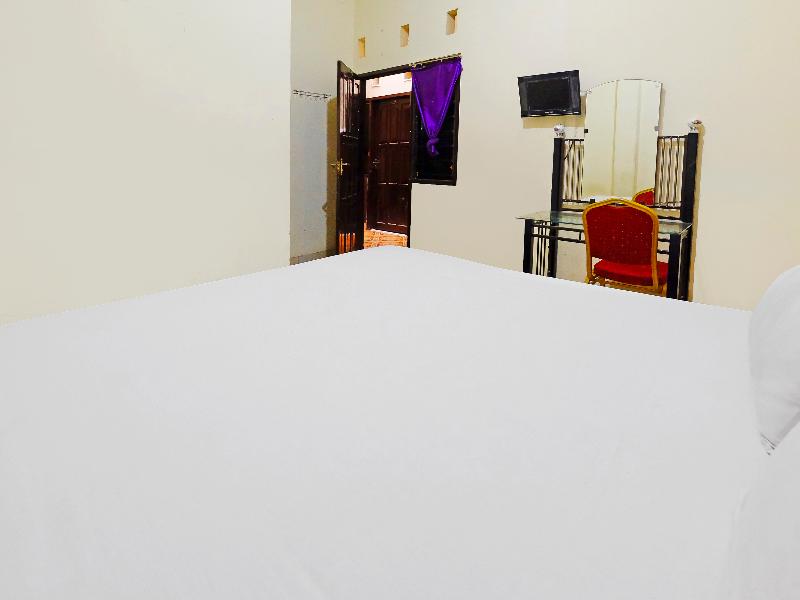 Oyo 91538 Wisma Idola Palopo - Oda