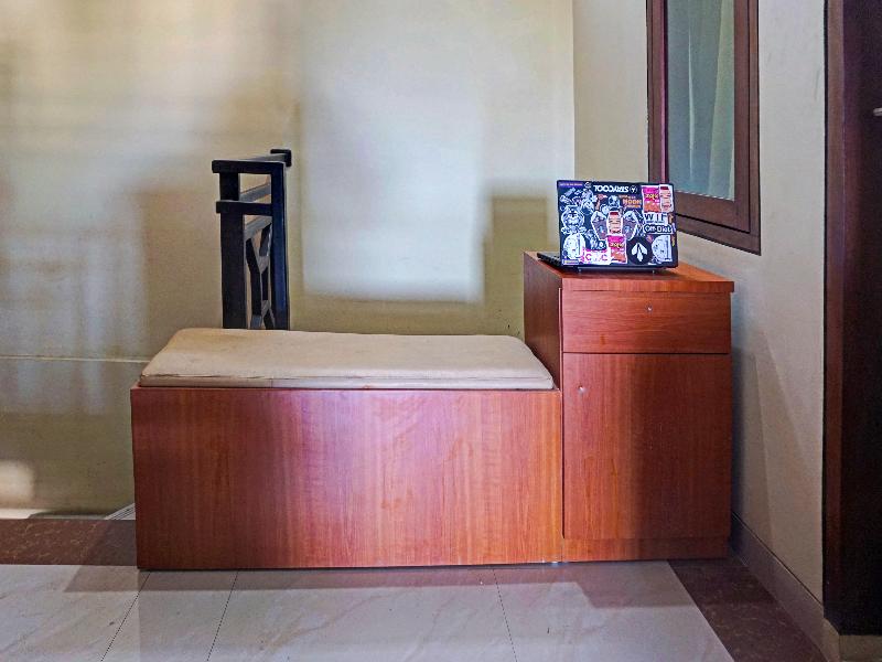 Oyo 91649 Orange Homestay Makassar - Lobi