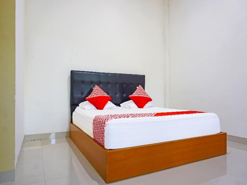 Oyo 91668 Homestay Anitha Syariah Makassar - Oda