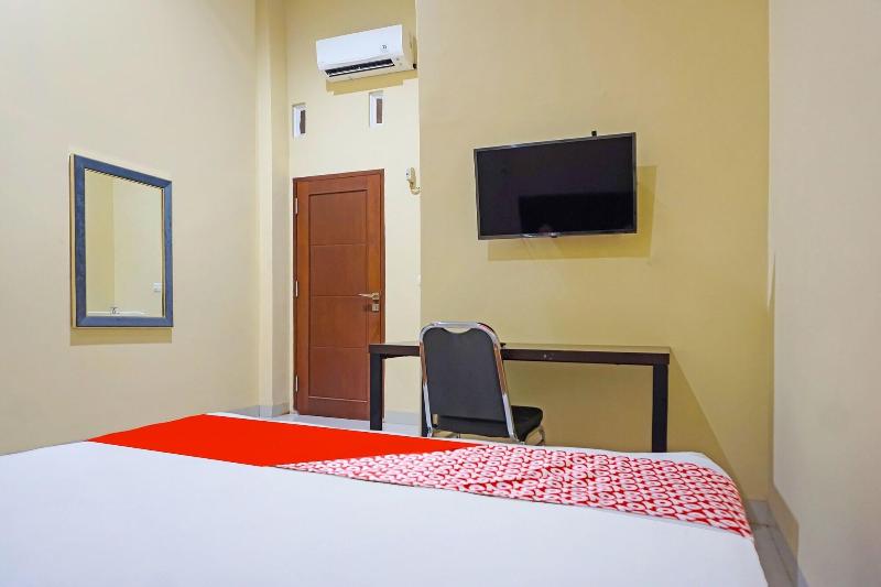 Oyo 91668 Homestay Anitha Syariah Makassar - Oda