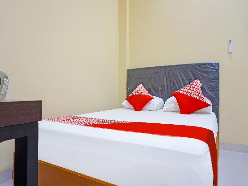 Oyo 91668 Homestay Anitha Syariah Makassar - Oda