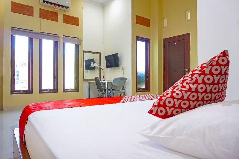 Oyo 91668 Homestay Anitha Syariah Makassar - Oda