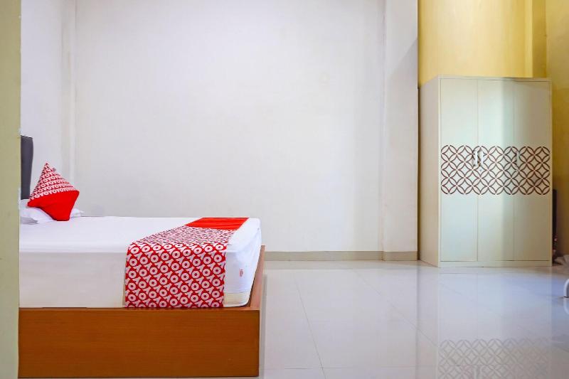 Oyo 91668 Homestay Anitha Syariah Makassar - Oda