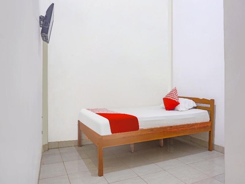 Spot On 91786 Kilana Homestay - Oda