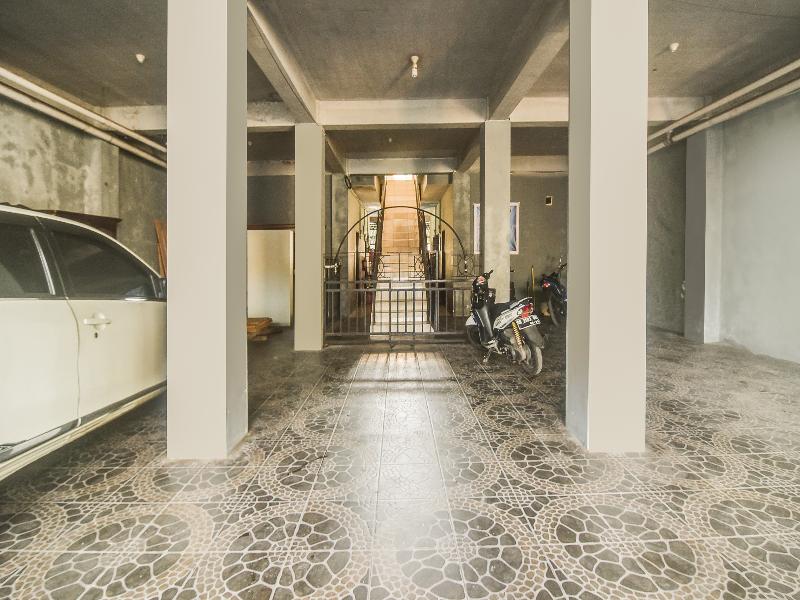 Oyo 91755 Priska Kost Dan Homestay - Genel