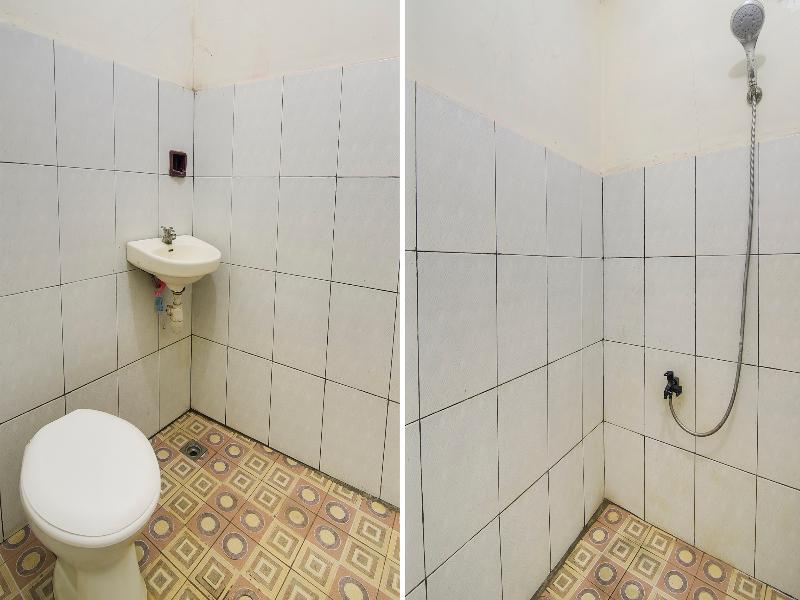 Oyo 91755 Priska Kost Dan Homestay - Oda