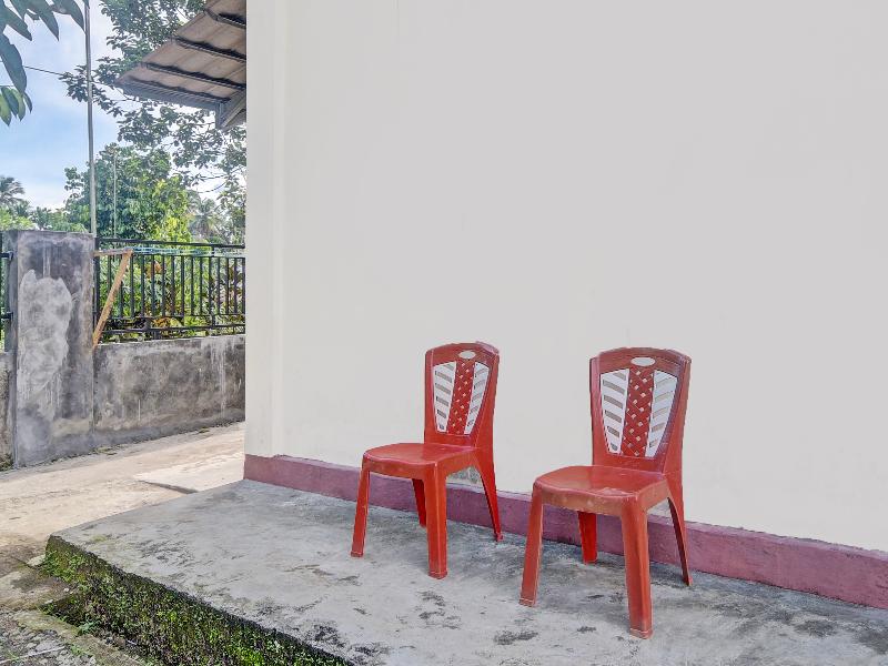 Spot On 91799 Sosonopan Homestay - Lobi