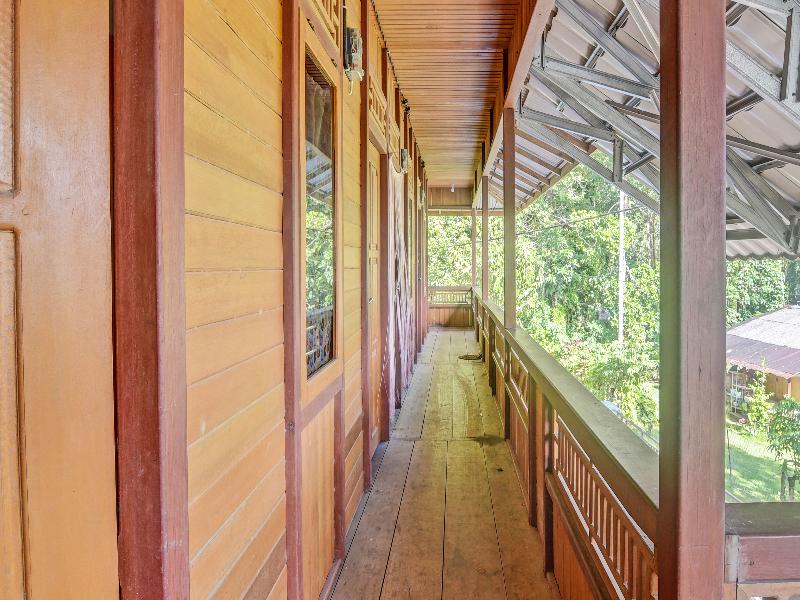 Spot On 91799 Sosonopan Homestay - Lobi