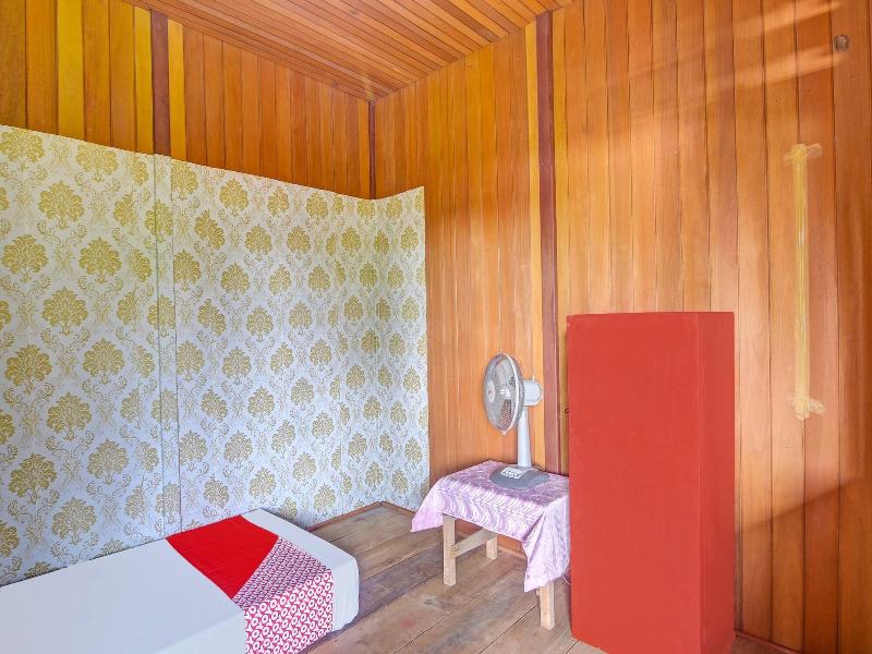 Spot On 91799 Sosonopan Homestay - Oda