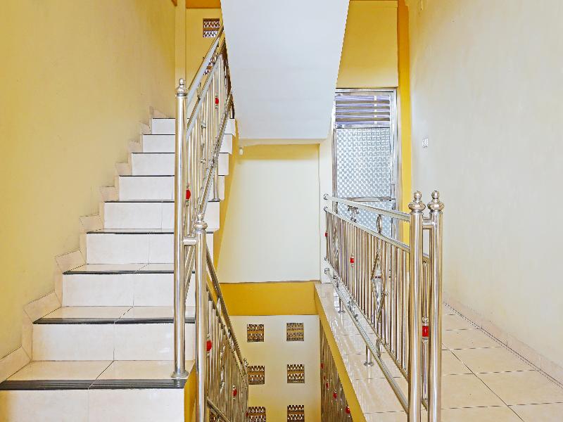 Oyo 91580 Kost Bougenville Syariah - Lobi