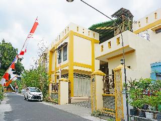 Oyo 91580 Kost Bougenville Syariah otel fotoğrafı