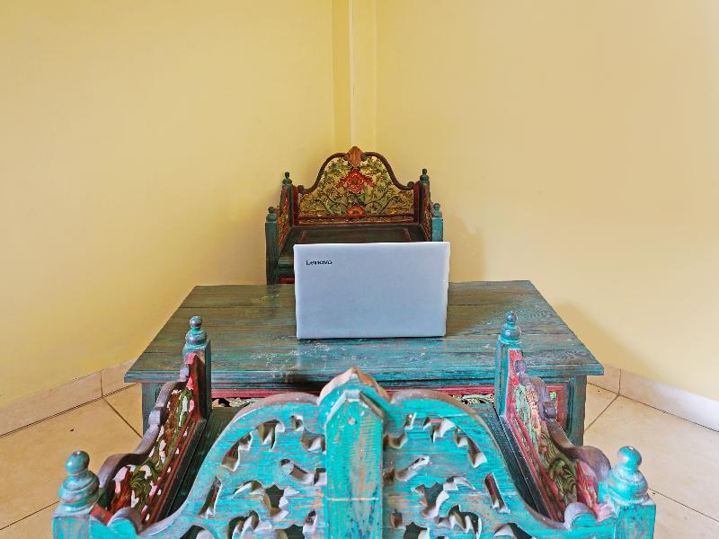 Oyo 91580 Kost Bougenville Syariah - Genel
