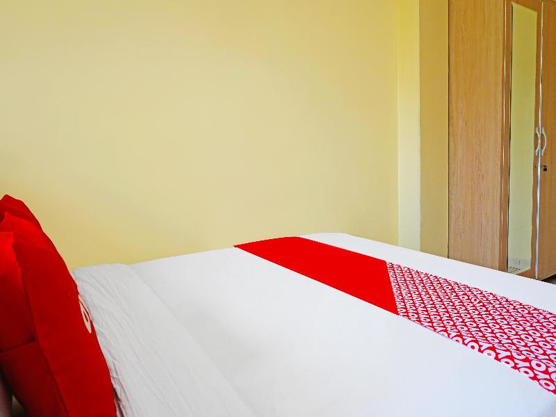 Oyo 91580 Kost Bougenville Syariah - Oda