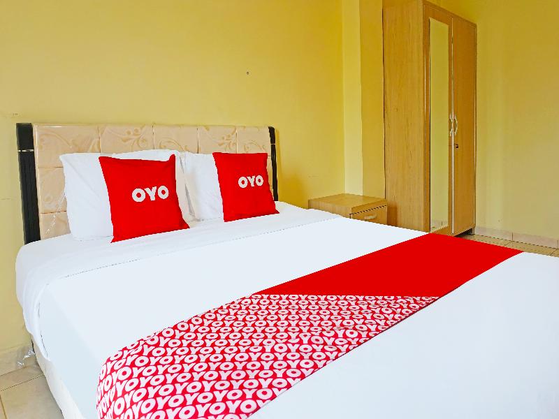 Oyo 91580 Kost Bougenville Syariah - Oda