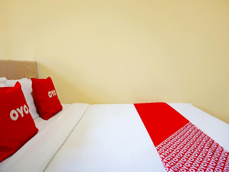 Oyo 91580 Kost Bougenville Syariah - Oda
