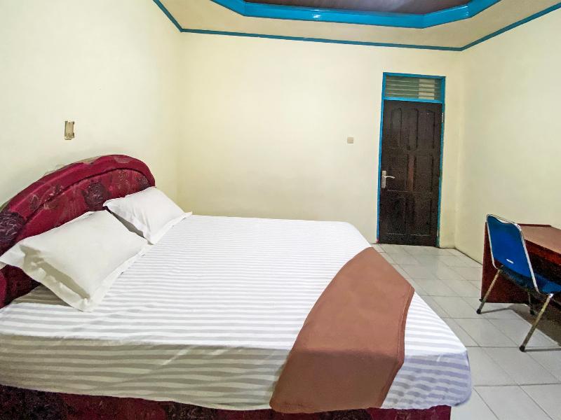 Capital O 91806 Hotel Batu Suli - Oda