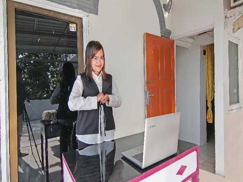 Spot On 91826 Yoezef Homestay Syariah - Lobi