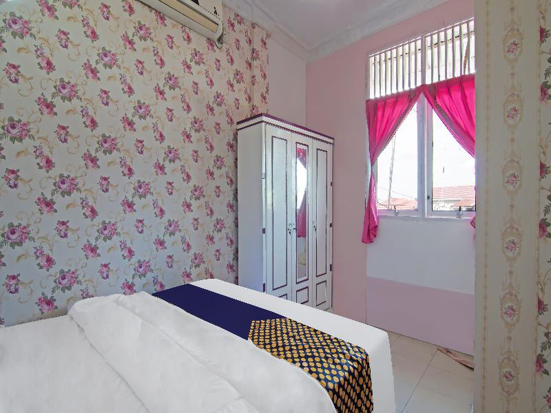 Spot On 91826 Yoezef Homestay Syariah - Oda