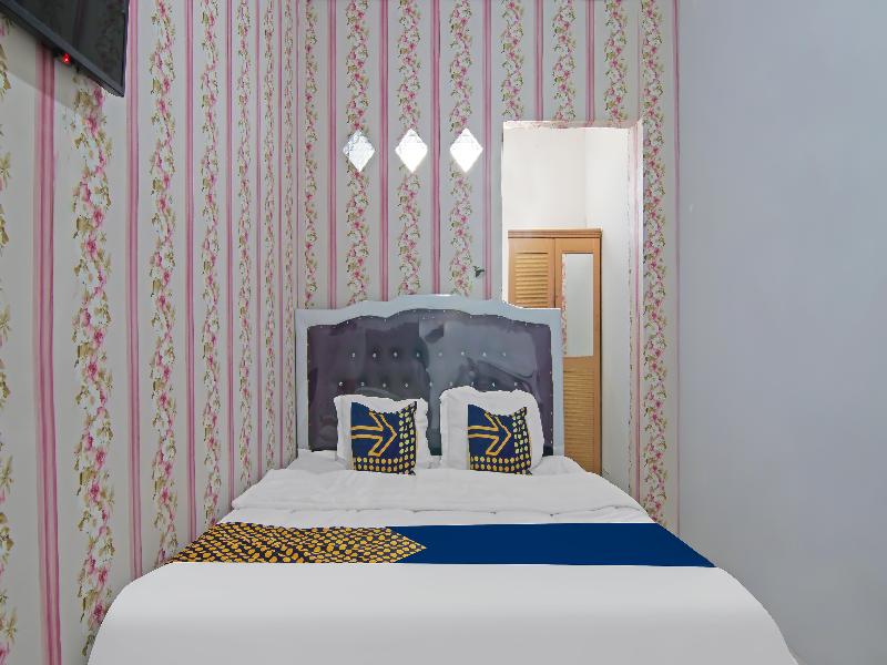 Spot On 91826 Yoezef Homestay Syariah - Oda