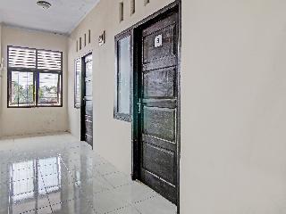 Spot On 91828 Homestay Dinda Syariah fotoÄŸrafÄ±
