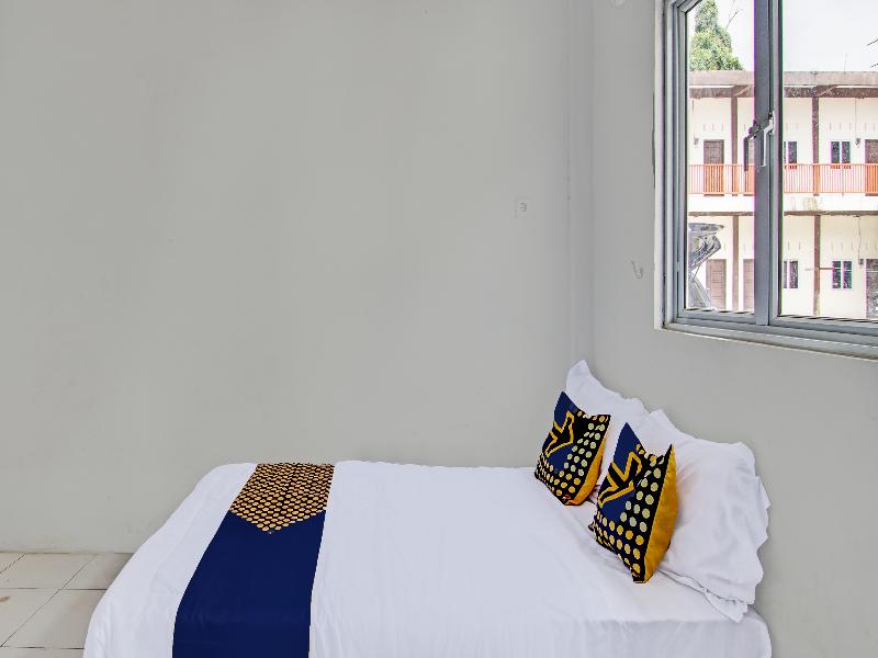 Spot On 91828 Homestay Dinda Syariah - Oda