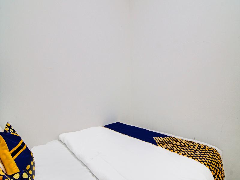 Spot On 91828 Homestay Dinda Syariah - Oda