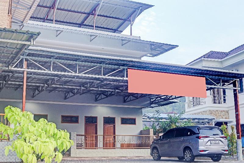 Oyo 91419 Hotel Mulia Bangka - Genel