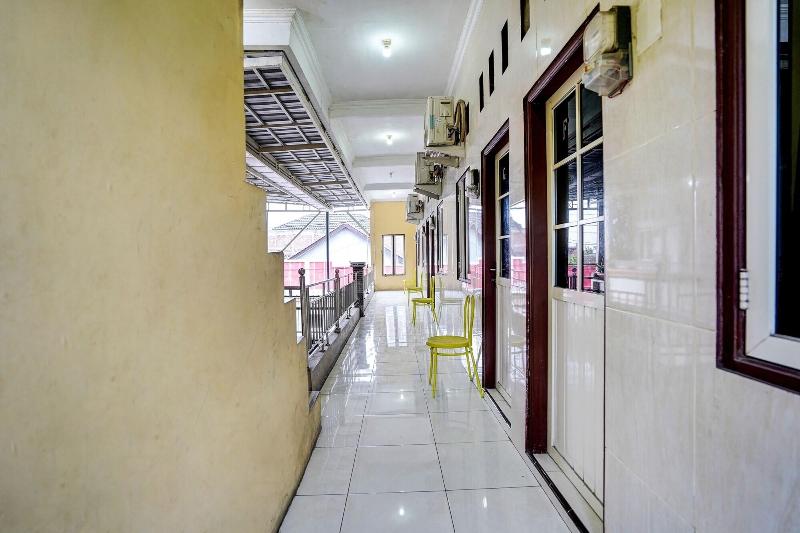 Oyo 91795 Kos Jeehel Syariah - Lobi