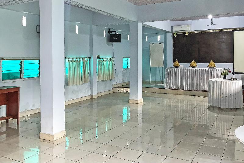 Oyo 91757 Surya Hotel - Lobi