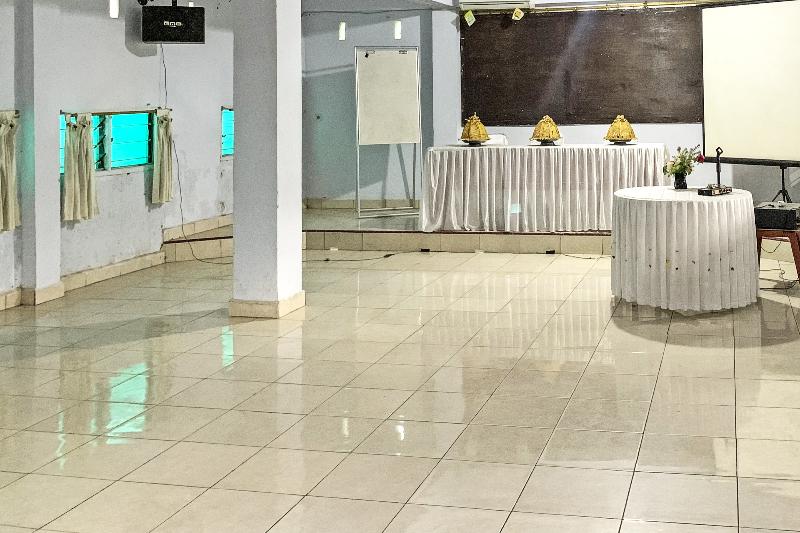 Oyo 91757 Surya Hotel - Lobi
