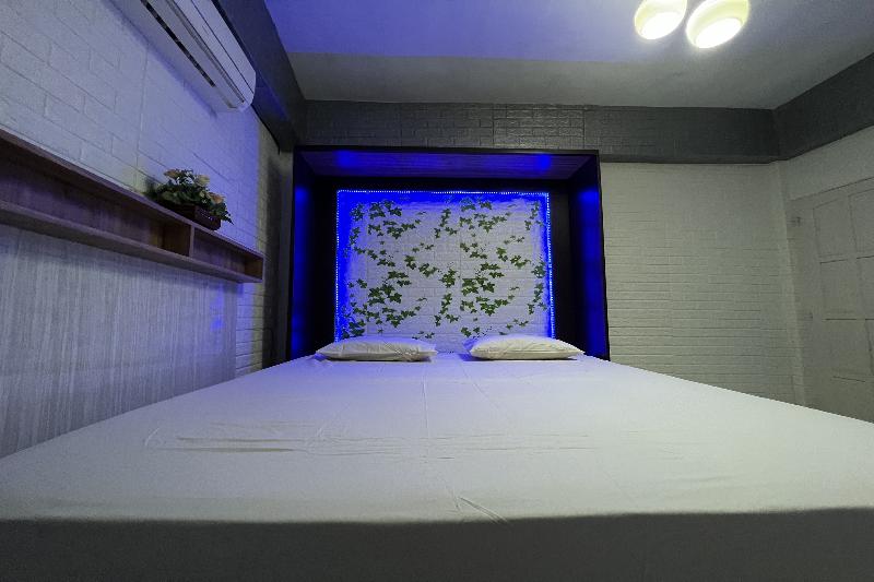 Oyo 91757 Surya Hotel - Oda