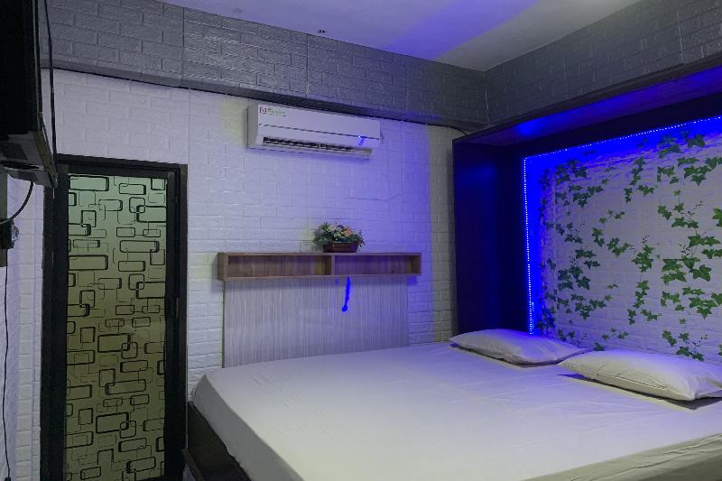 Oyo 91757 Surya Hotel - Oda
