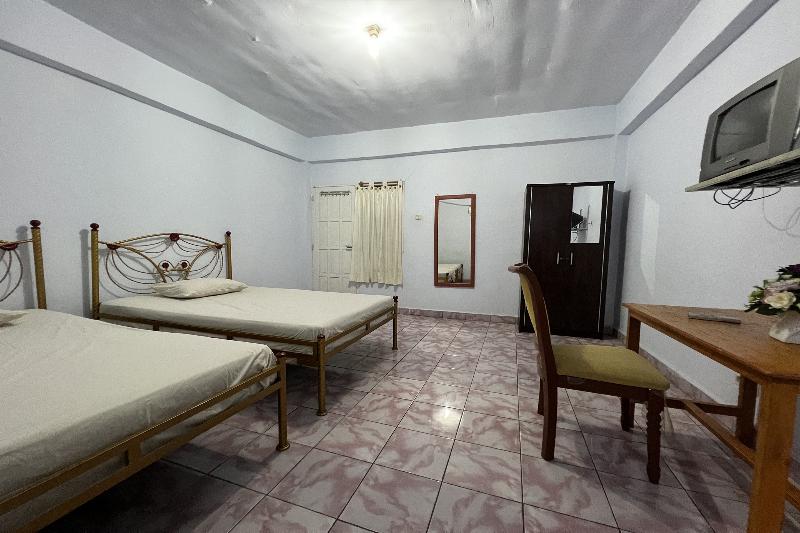 Oyo 91757 Surya Hotel - Oda