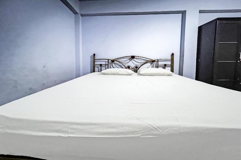 Oyo 91757 Surya Hotel - Oda