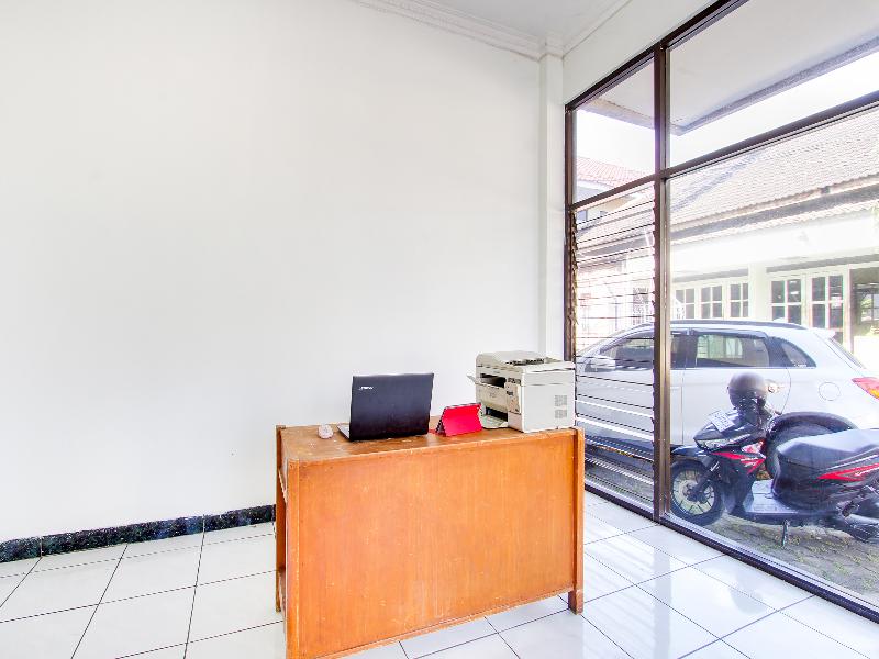 Oyo 91473 Wisma Husada 1 Semarang - Genel