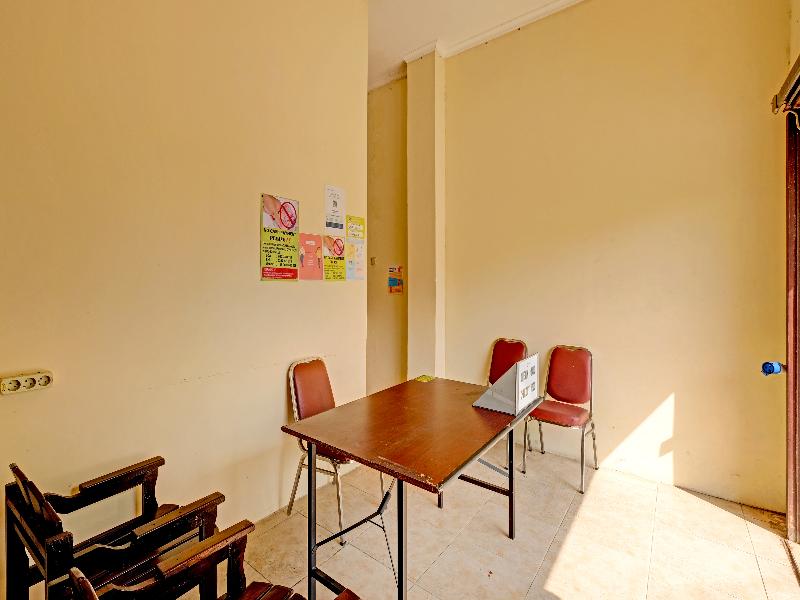 Oyo 91522 Candi Gebang Guesthouse - Lobi