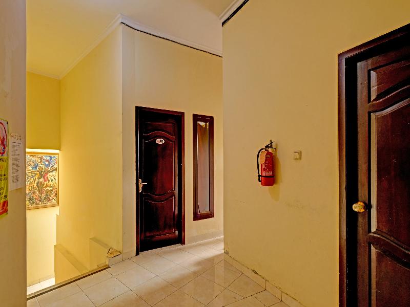 Oyo 91522 Candi Gebang Guesthouse - Lobi