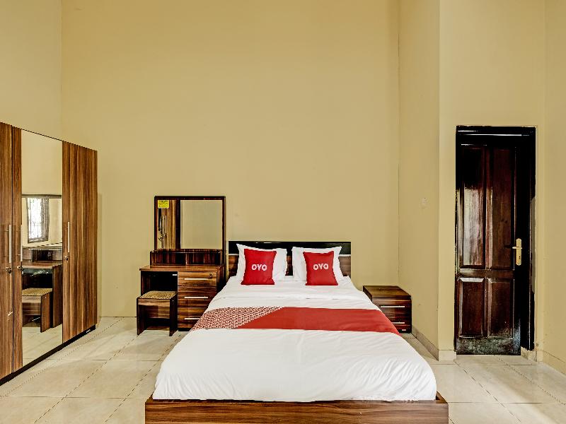 Oyo 91522 Candi Gebang Guesthouse - Oda