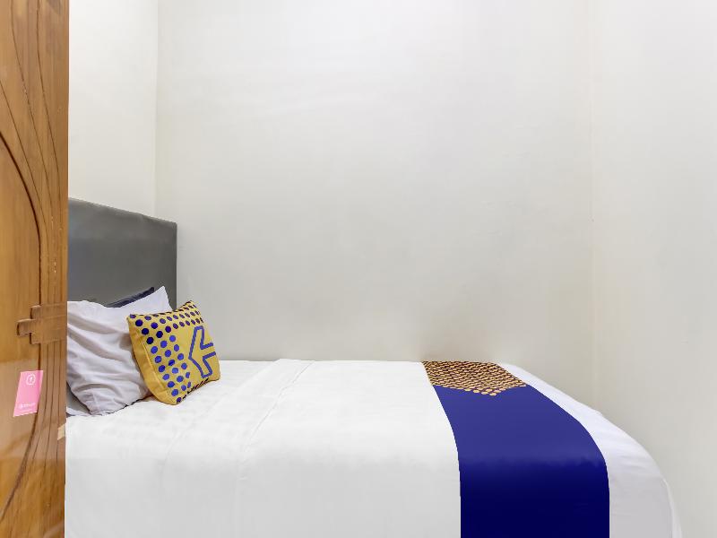 Spot On 91374 Asia Stay Semarang - Oda