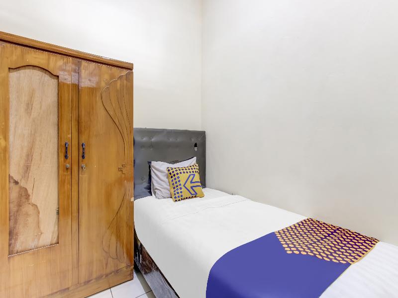 Spot On 91374 Asia Stay Semarang - Oda