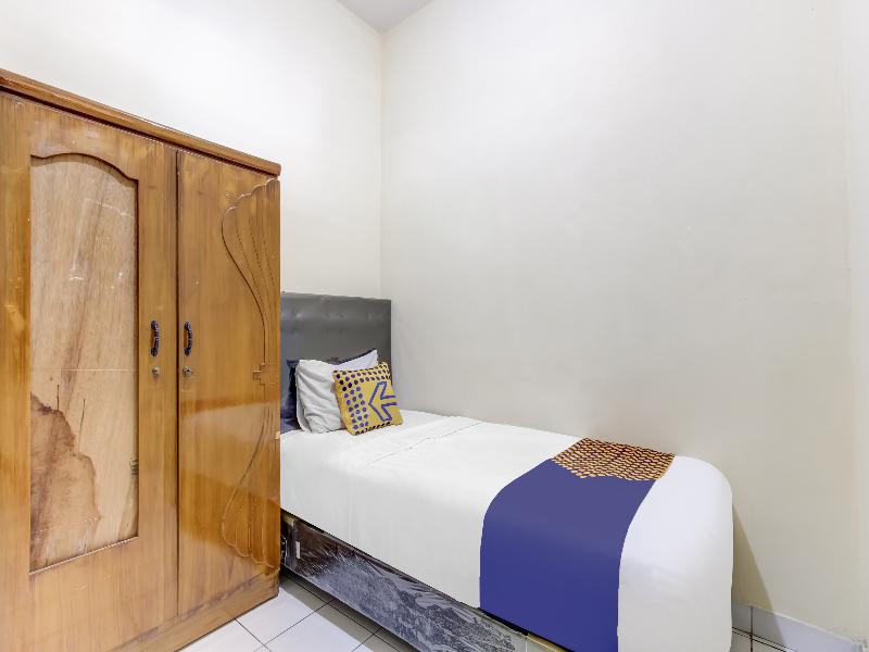 Spot On 91374 Asia Stay Semarang - Oda