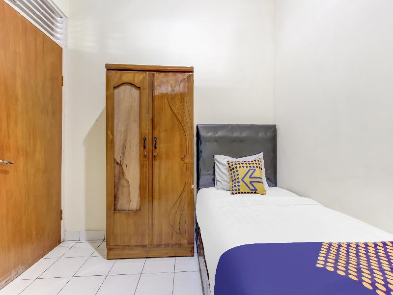 Spot On 91374 Asia Stay Semarang - Oda