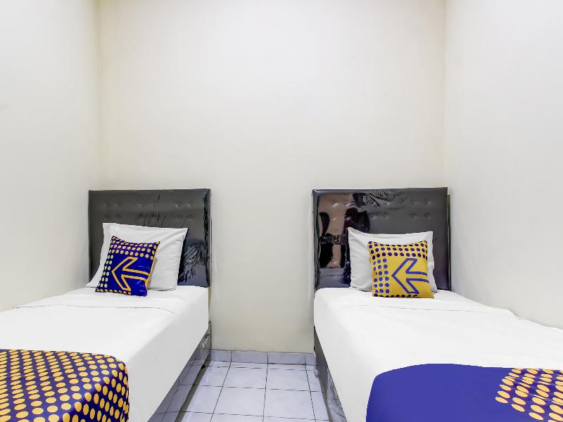 Spot On 91374 Asia Stay Semarang - Oda